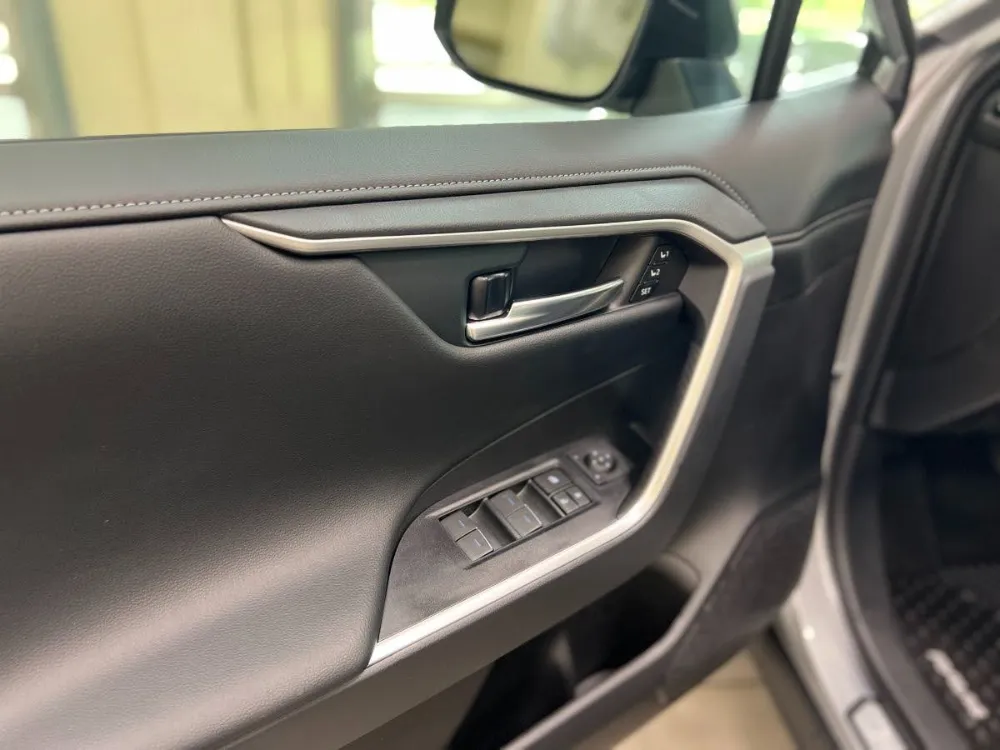 2022 RAV4 Hybrid Limited Photo Gallery Silver Black Interior 27